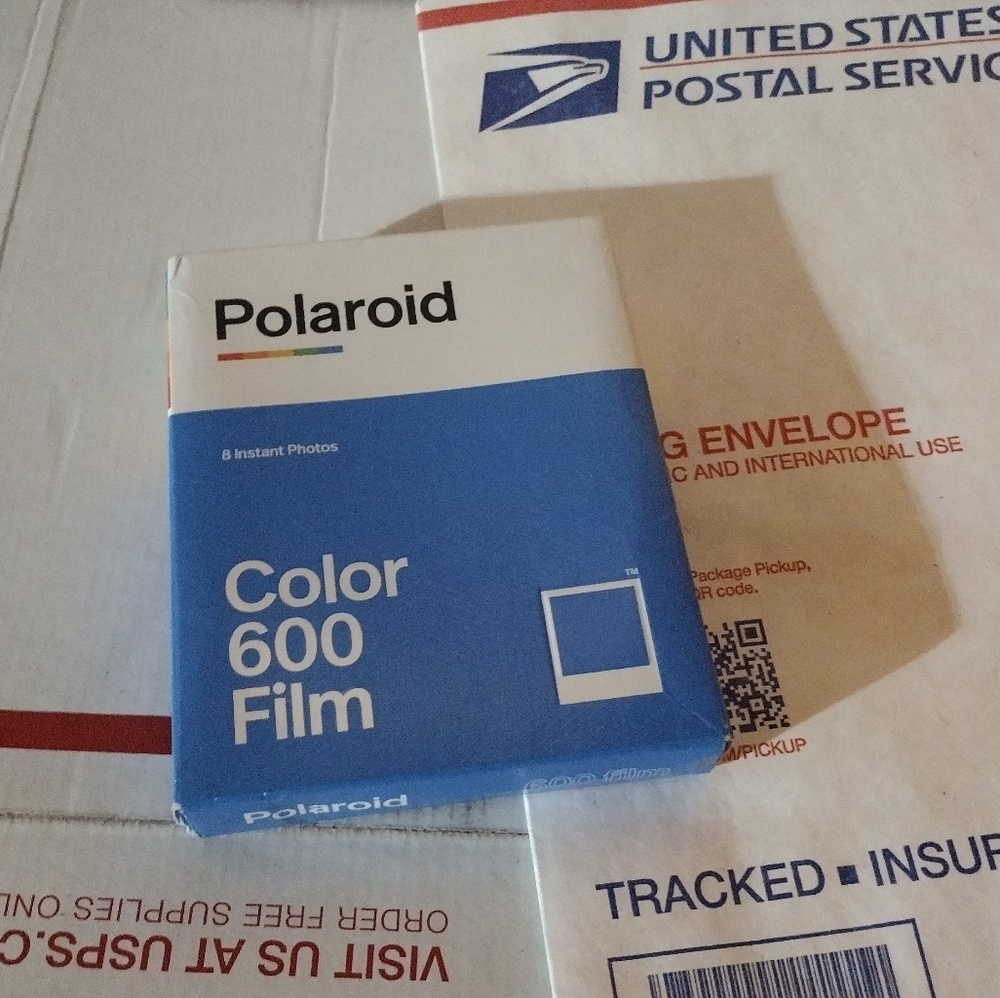 Polaroid color 600 film